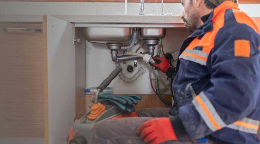 Professional tankless water heater installation services in Lyons, MI